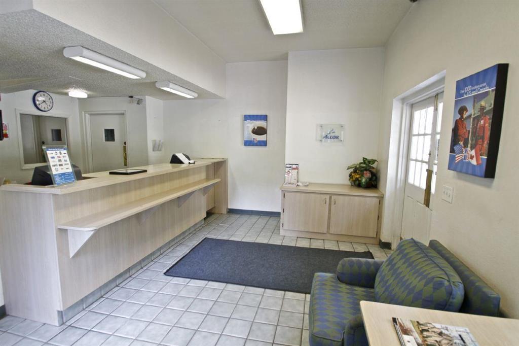 Motel 6-Raleigh, Nc - קרי מראה פנימי תמונה