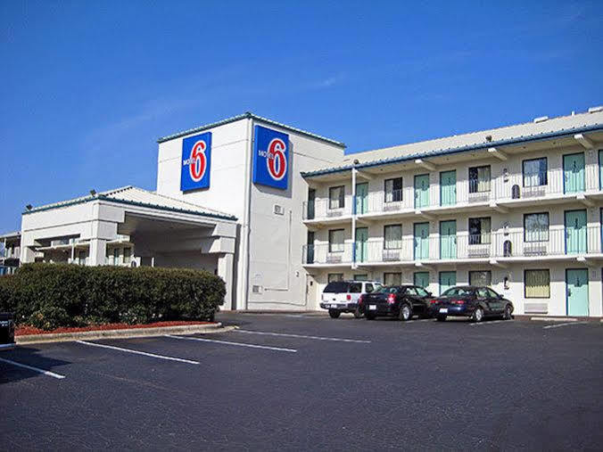Motel 6-Raleigh, Nc - קרי מראה חיצוני תמונה