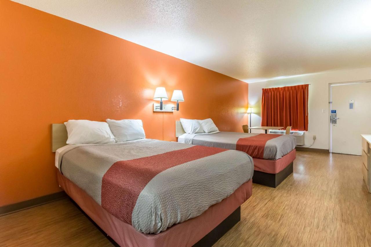 Motel 6-Raleigh, Nc - קרי מראה חיצוני תמונה